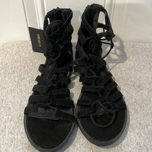 NEW Forever 21 Black Lace Up Sandals Size 7.